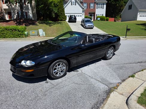 Used 2002 Chevrolet Camaro Z28 RWD image 1