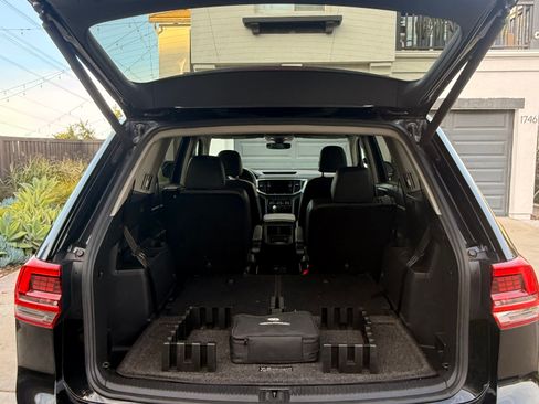 Used 2019 Volkswagen Atlas SEL R-Line image 19