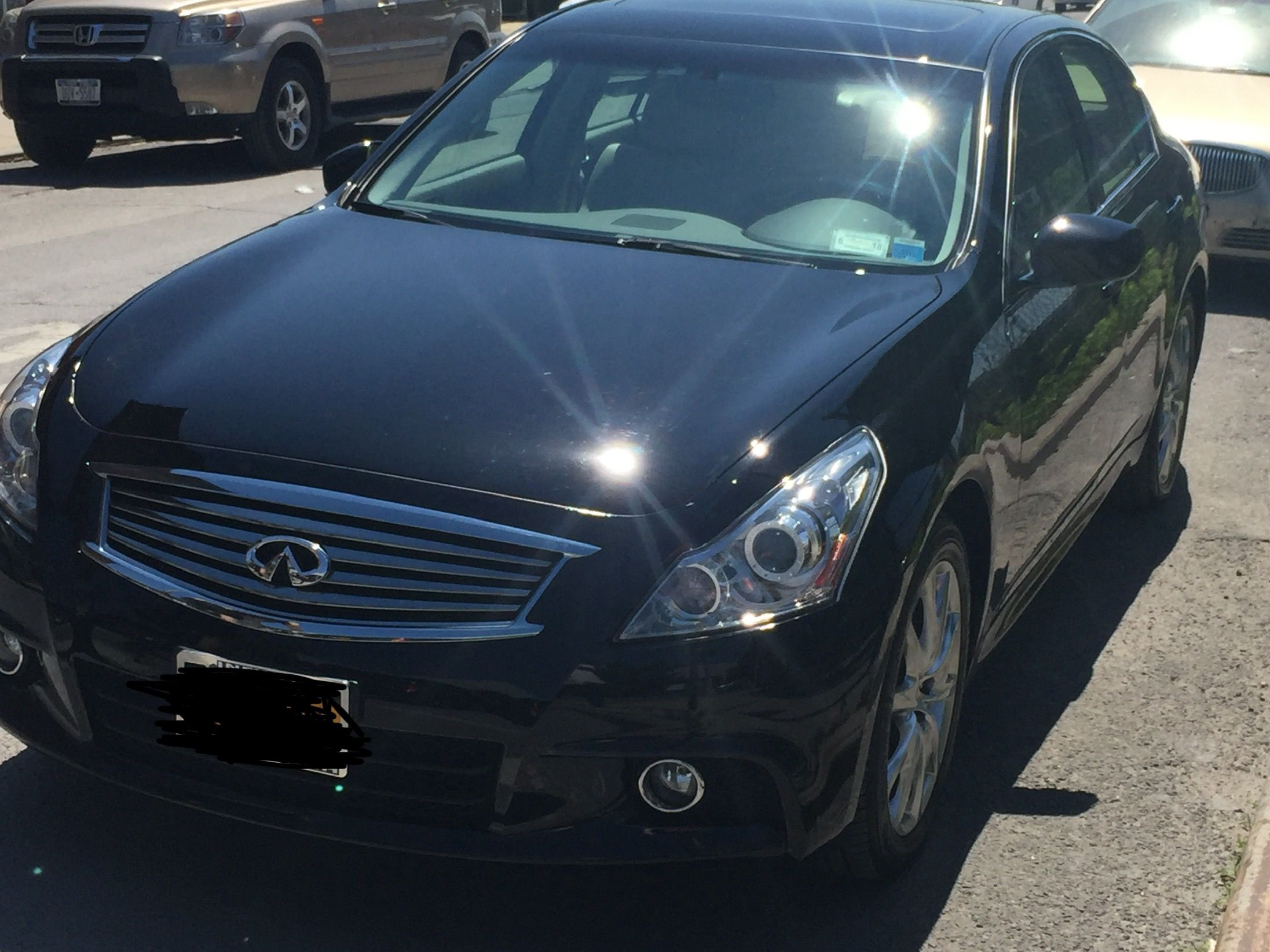 Used 2012 INFINITI G37 x Sedan w/ Premium Pkg AWD/4WD image 4