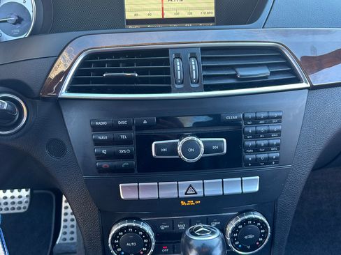 Used 2014 Mercedes-Benz C 250 Sedan image 18