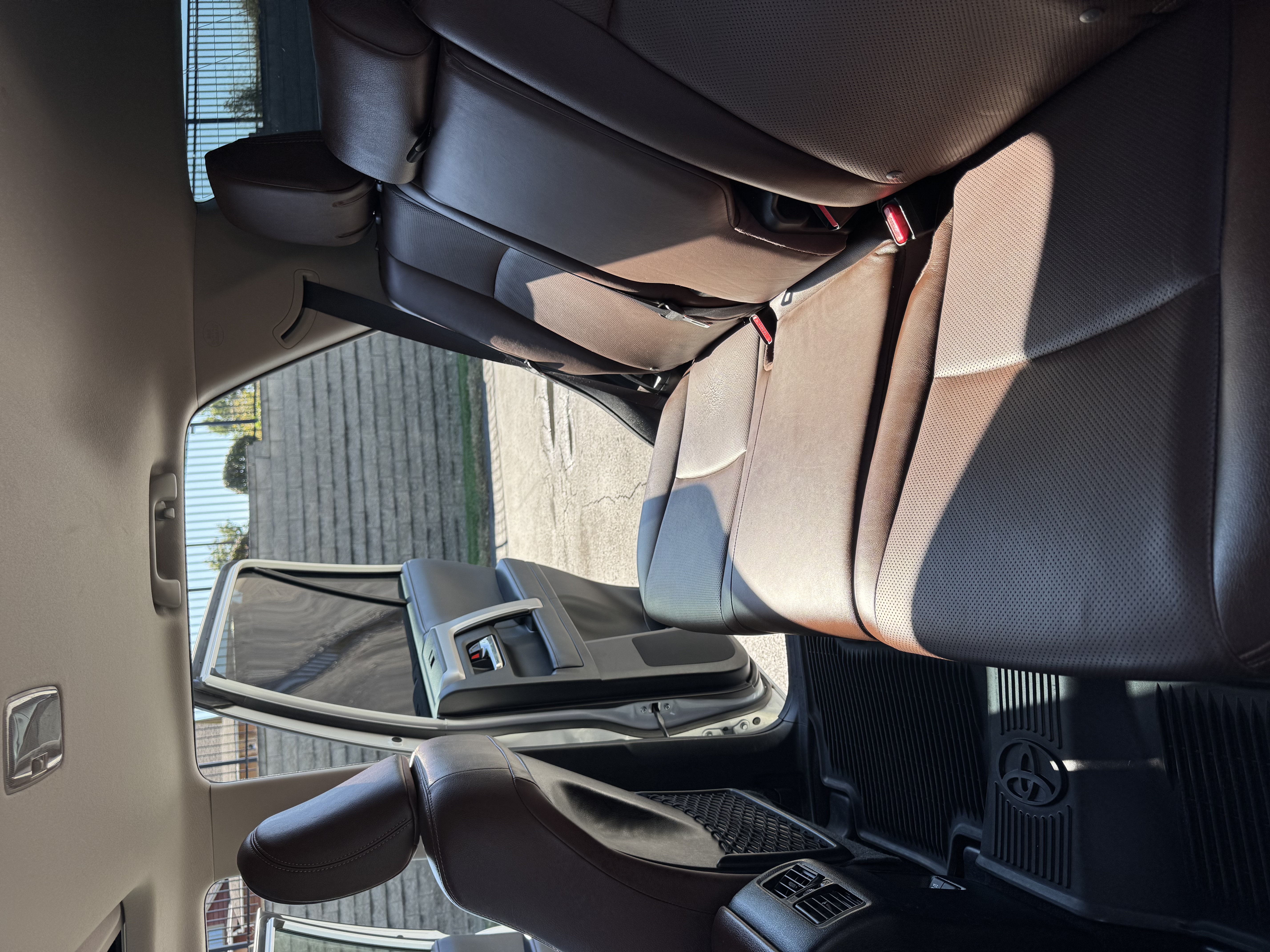 Used 2020 Toyota 4Runner Limited AWD/4WD image 8