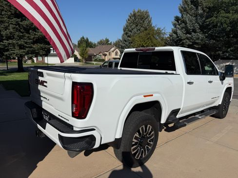 Used 2020 GMC Sierra 2500 Denali w/ Denali Ultimate Package image 2