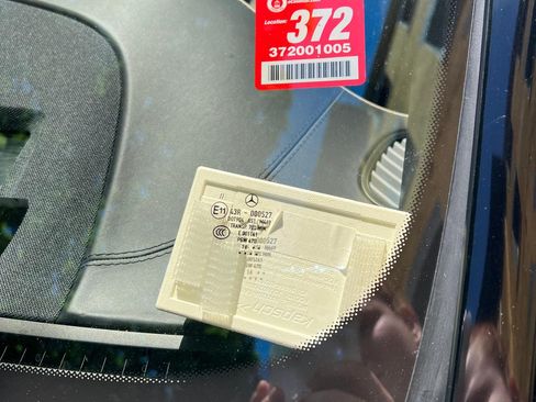 Used 2017 Mercedes-Benz Maybach S 550 4MATIC image 11