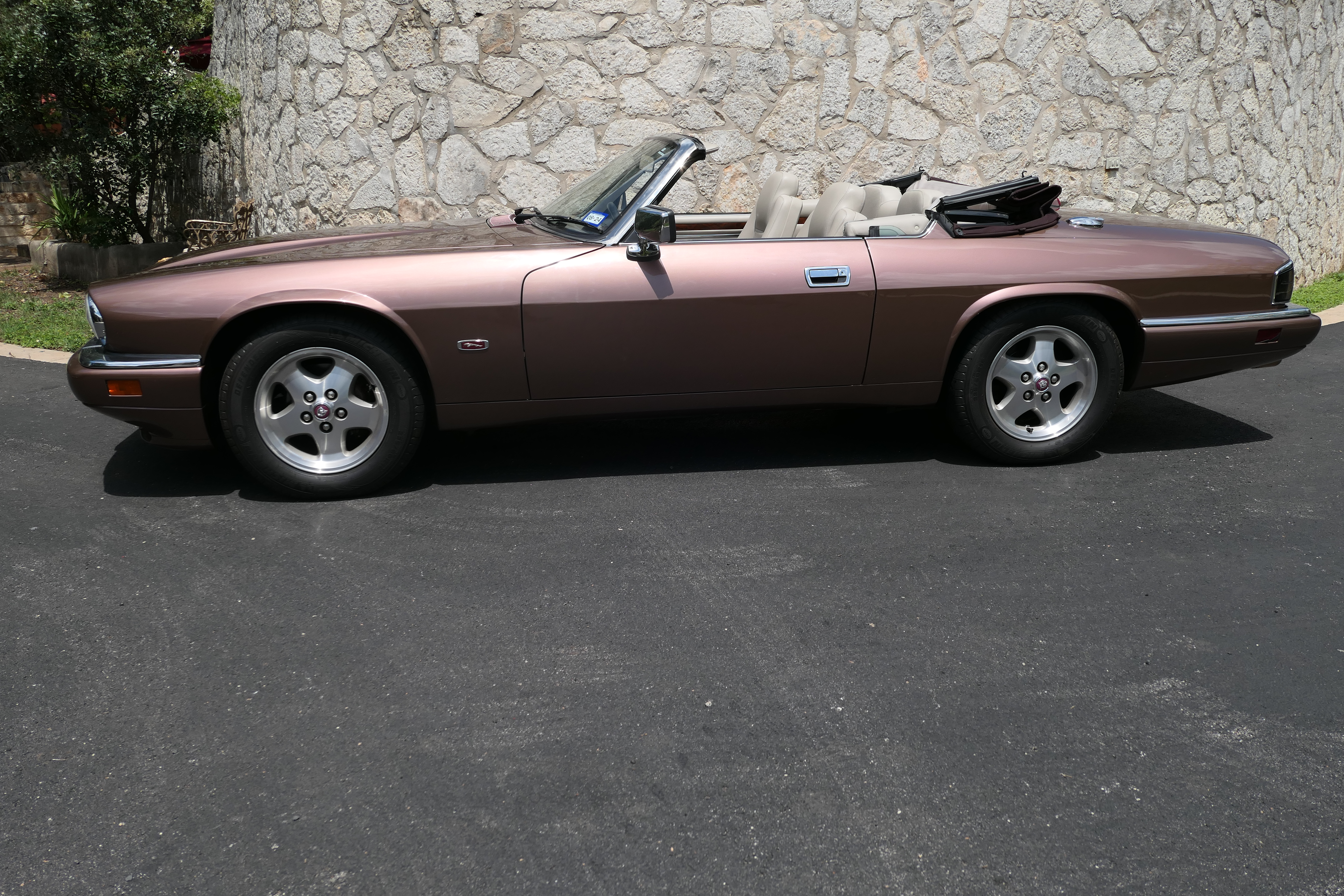 Used 1995 Jaguar XJS 4.0 Convertible RWD image 1