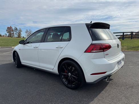 Used 2021 Volkswagen GTI SE image 4