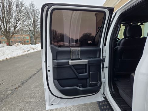 Used 2018 Ford F150 Raptor w/ Equipment Group 802A Luxury image 15