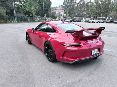 Used 2018 Porsche 911 GT3 RWD image 12