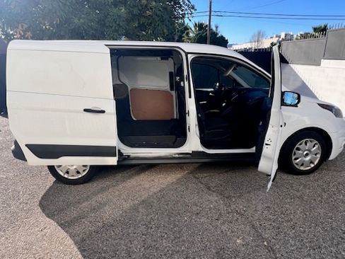 Used 2015 Ford Transit Connect XLT image 14