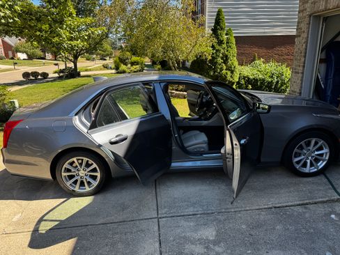 Used 2019 Cadillac CTS AWD Sedan image 4