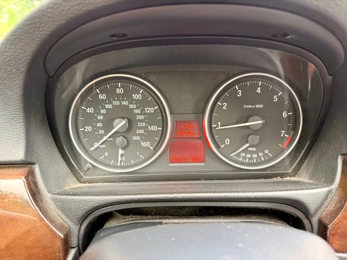 Used 2011 BMW 328i Sedan RWD image 13