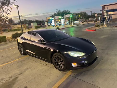 Used 2019 Tesla Model S 100D image 5