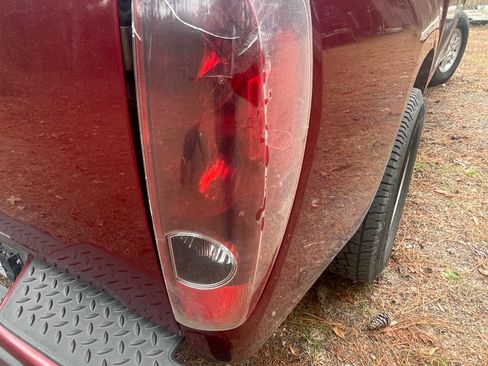 Used 2010 Chevrolet Colorado LT image 15