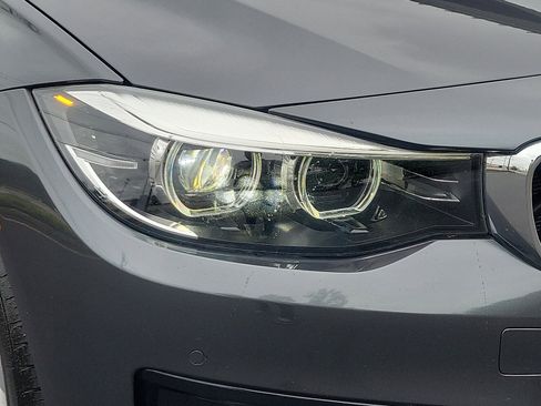 Used 2018 BMW 330i Gran Turismo xDrive image 2