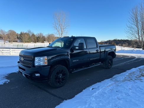 Used 2013 Chevrolet Silverado 2500 LTZ w/ LTZ Plus Package image 1