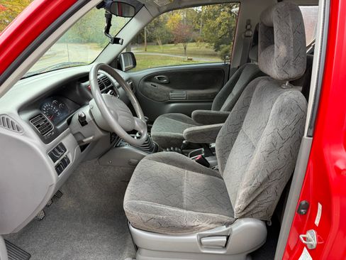 Used 2002 Chevrolet Tracker ZR2 image 6