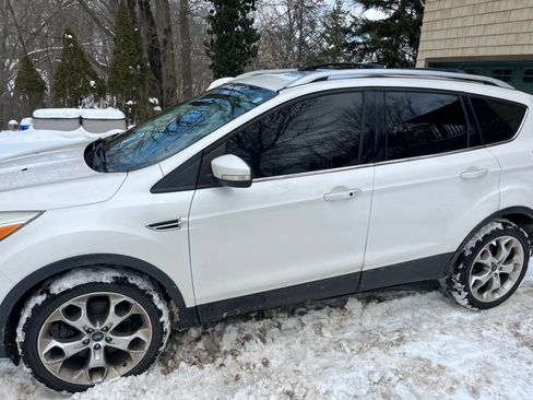 Used 2013 Ford Escape Titanium w/ Class II Trailer Tow Pkg image 9