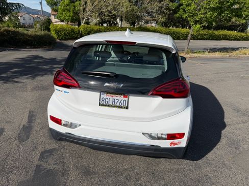 Used 2019 Chevrolet Bolt LT image 6