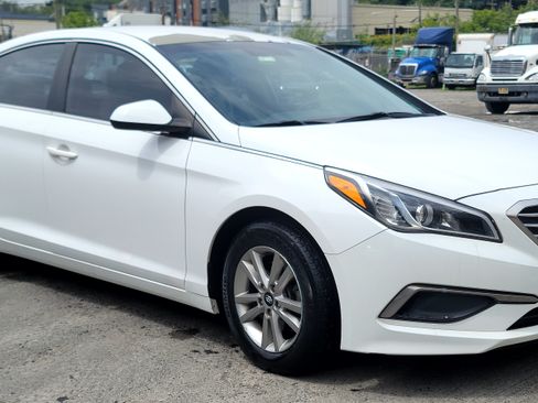 Used 2016 Hyundai Sonata SE image 8