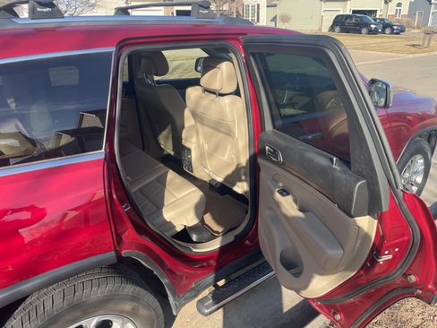 Used 2014 Jeep Grand Cherokee Limited image 15