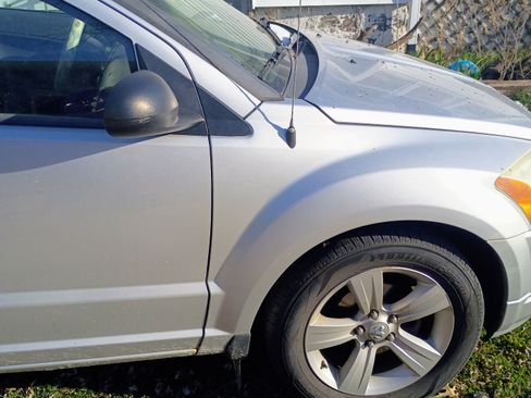 Used 2010 Dodge Caliber SXT image 6