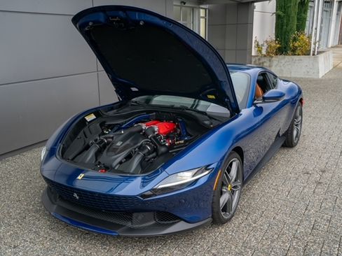 Used 2023 Ferrari Roma image 10