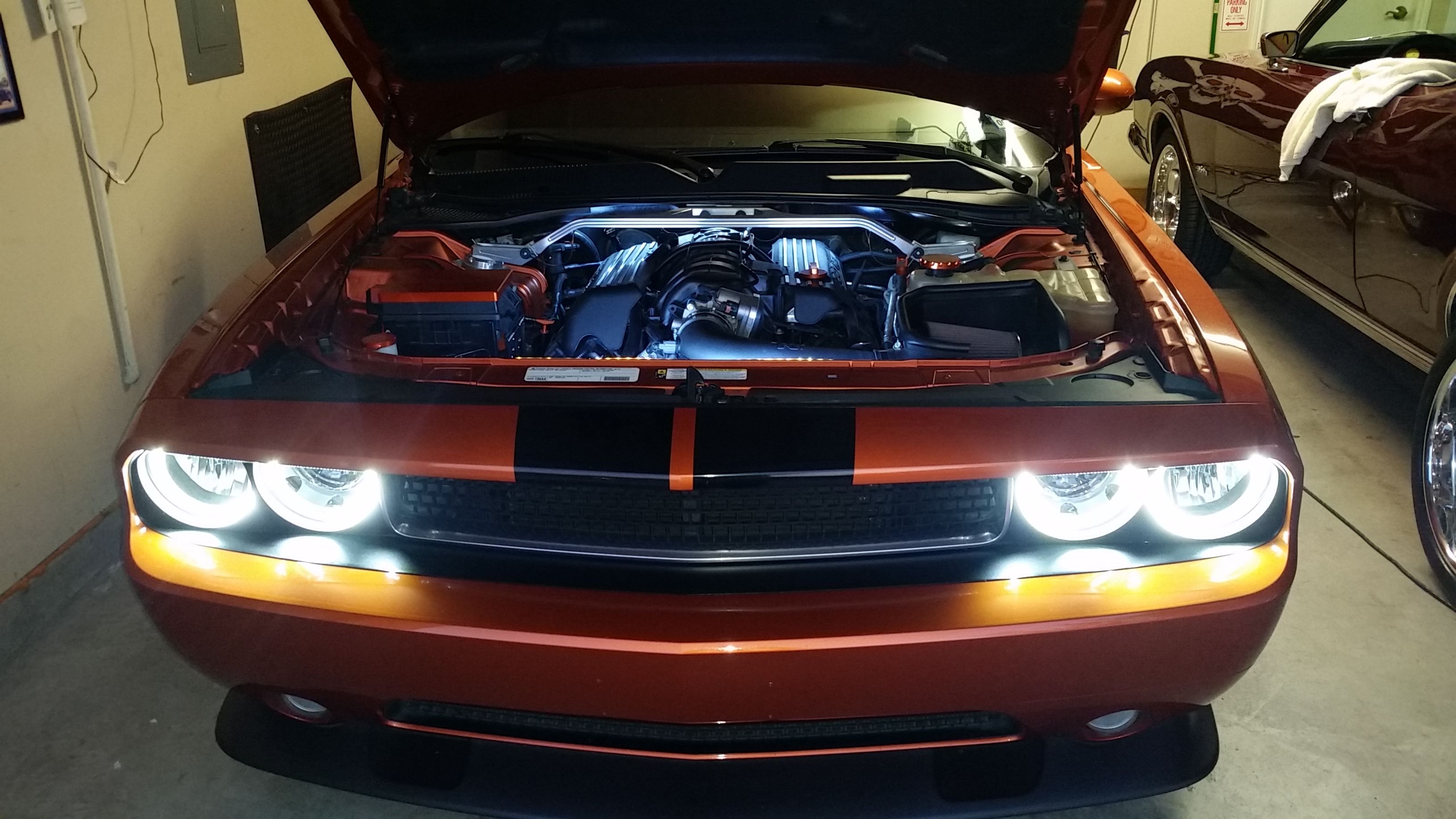 Used 2011 Dodge Challenger R/T w/ Sound Group II RWD image 2