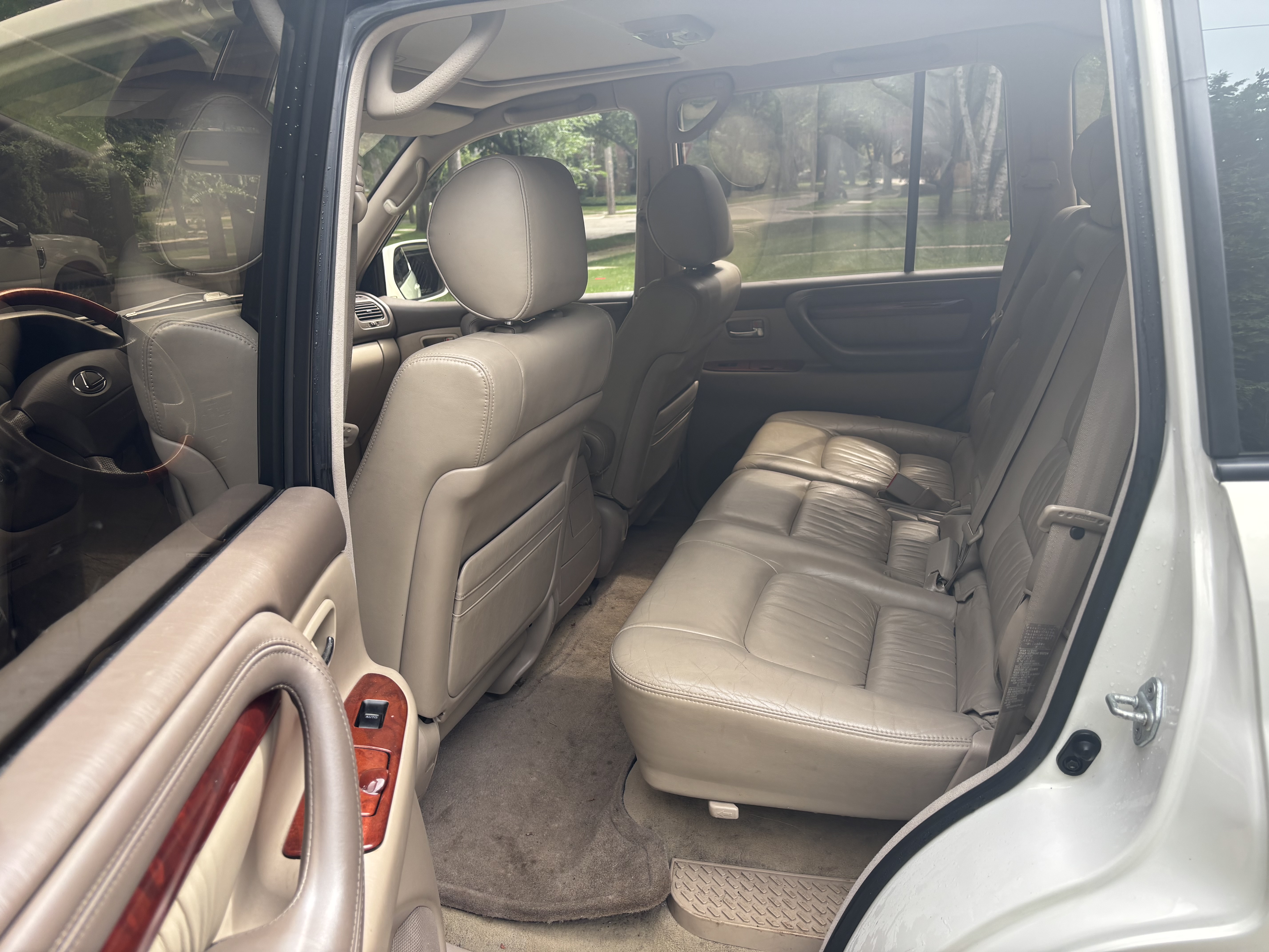 Used 2002 Lexus LX 470 4WD image 11