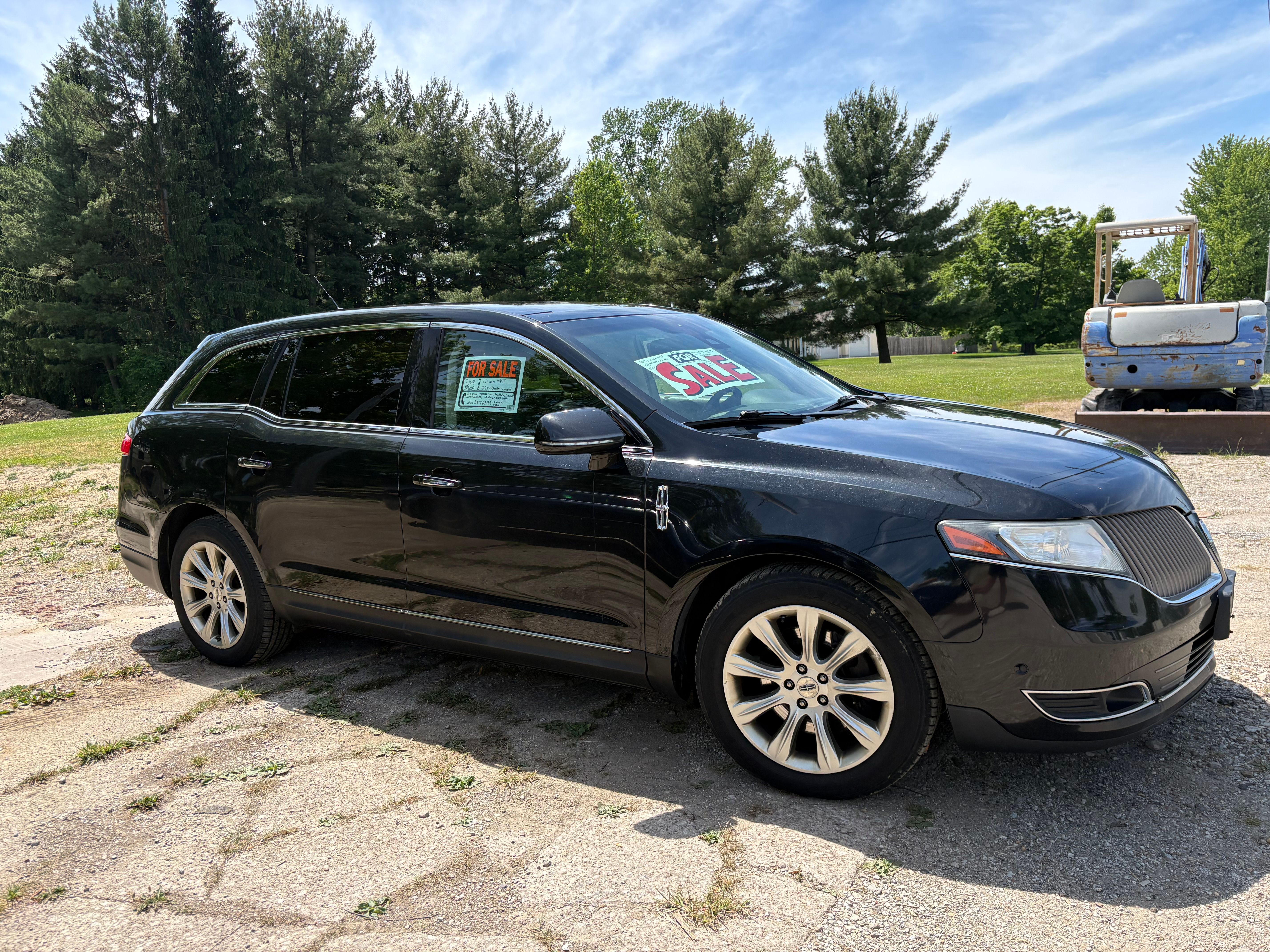 Used 2014 Lincoln MKT AWD w/ Equipment Group 201A image 13