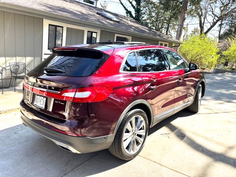 Used 2018 Lincoln MKX Reserve w/ Luxury Package AWD/4WD image 5