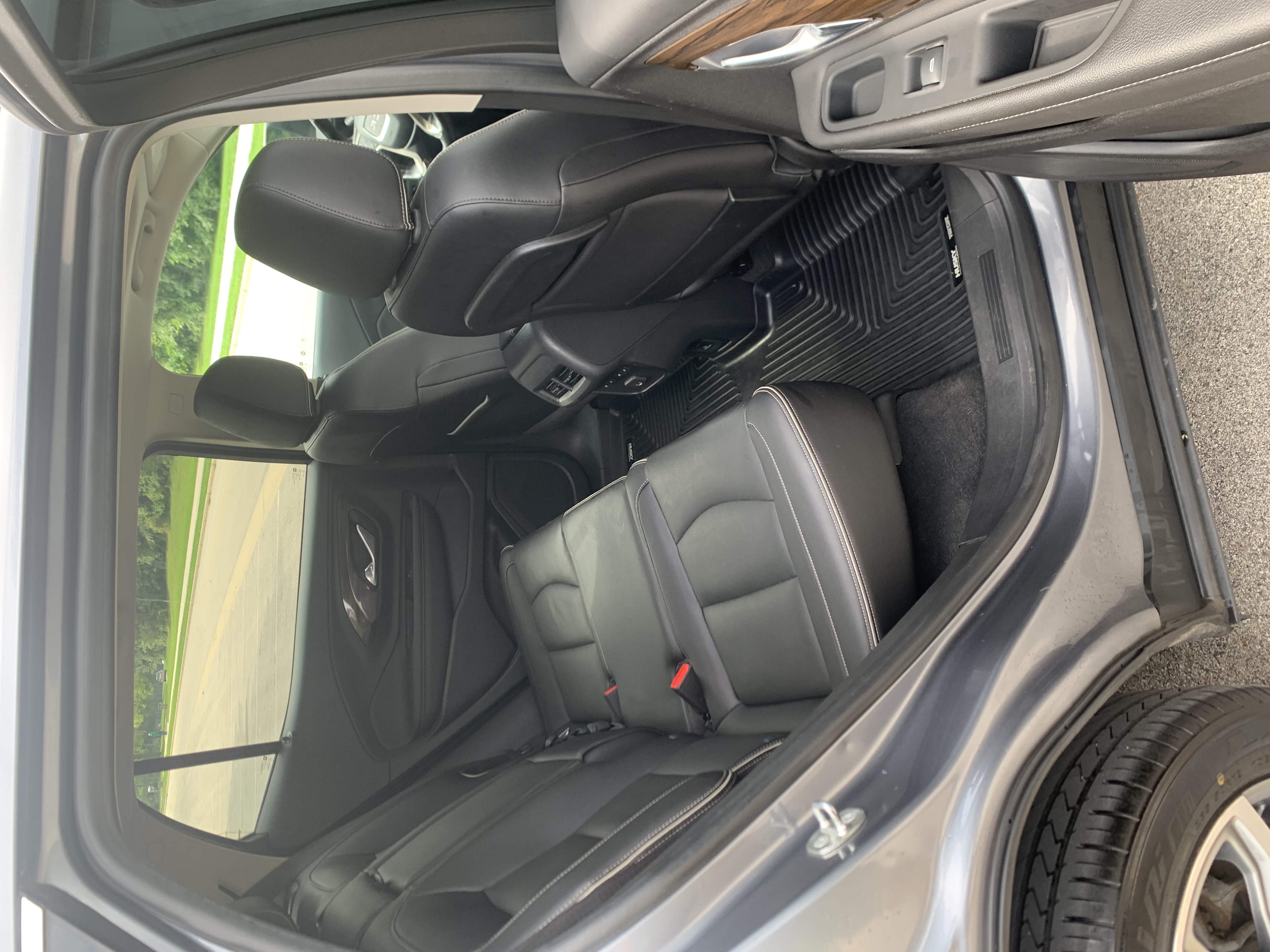 Used 2019 GMC Terrain Denali w/ GMC Pro Grade Package AWD/4WD image 24