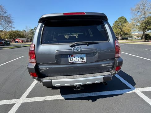 Used 2004 Toyota 4Runner Sport image 10