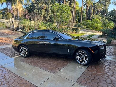 Used 2021 Rolls-Royce Ghost image 1
