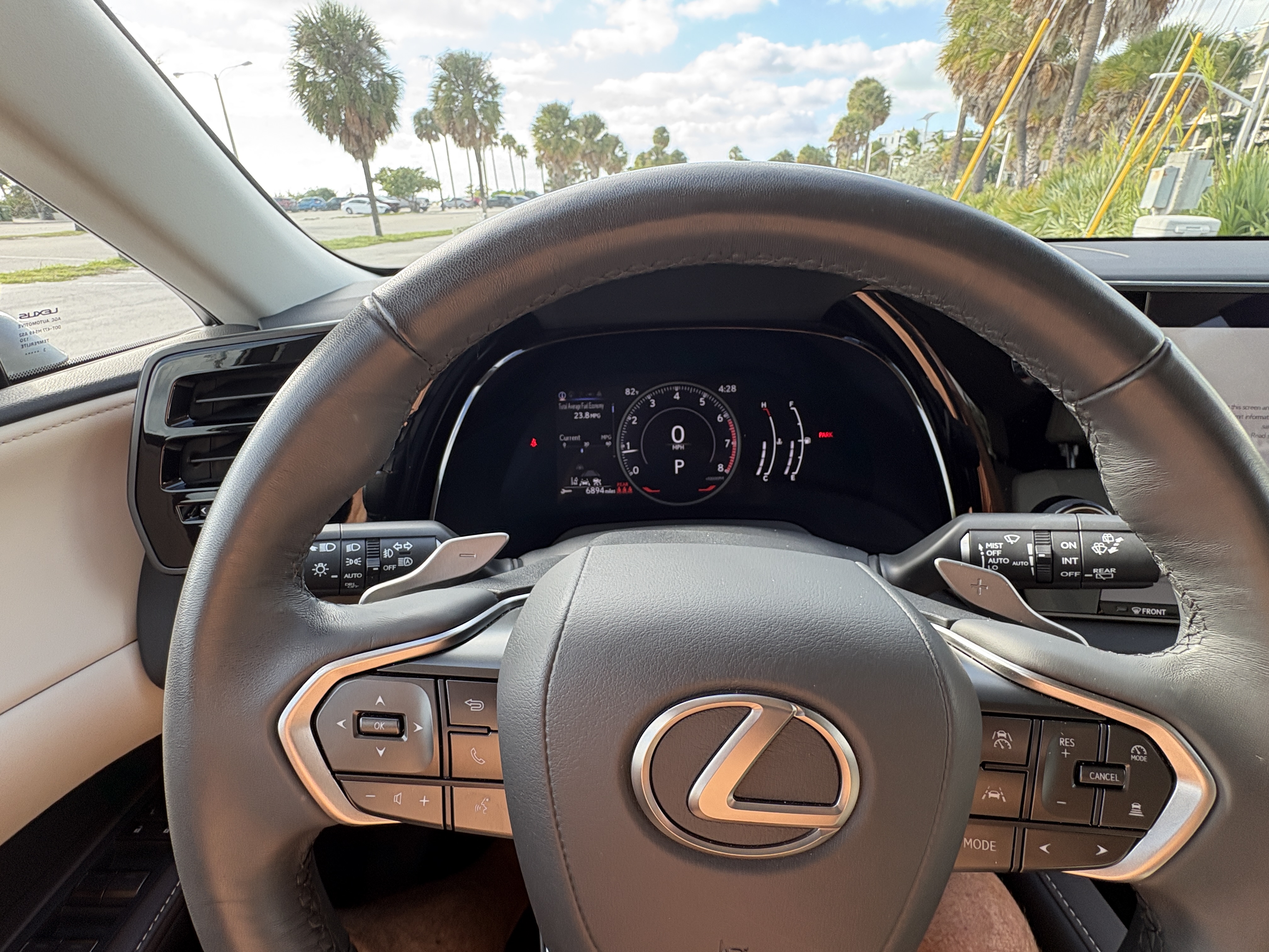 Used 2024 Lexus RX 350 FWD w/ Technology Package image 18