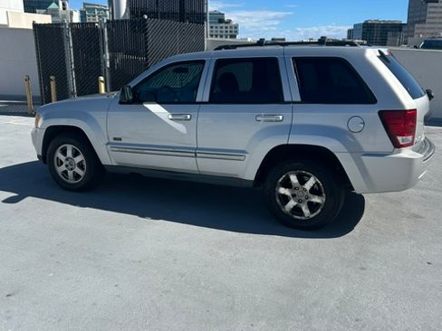 Used 2009 Jeep Grand Cherokee Laredo AWD/4WD image 20