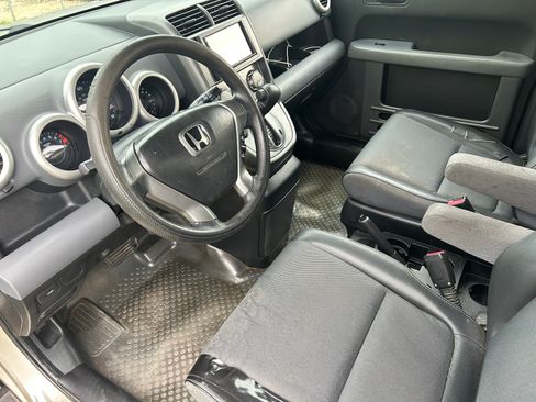 Used 2004 Honda Element EX image 11