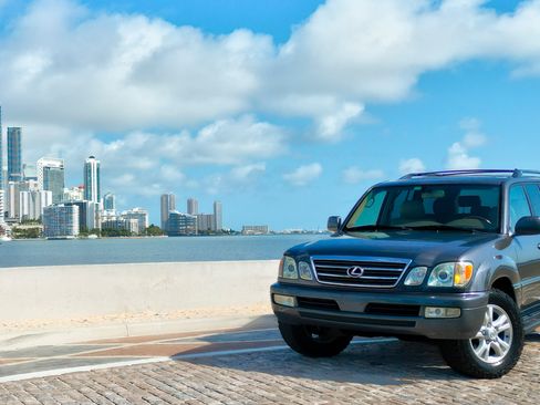 Used 2005 Lexus LX 470 4WD image 10