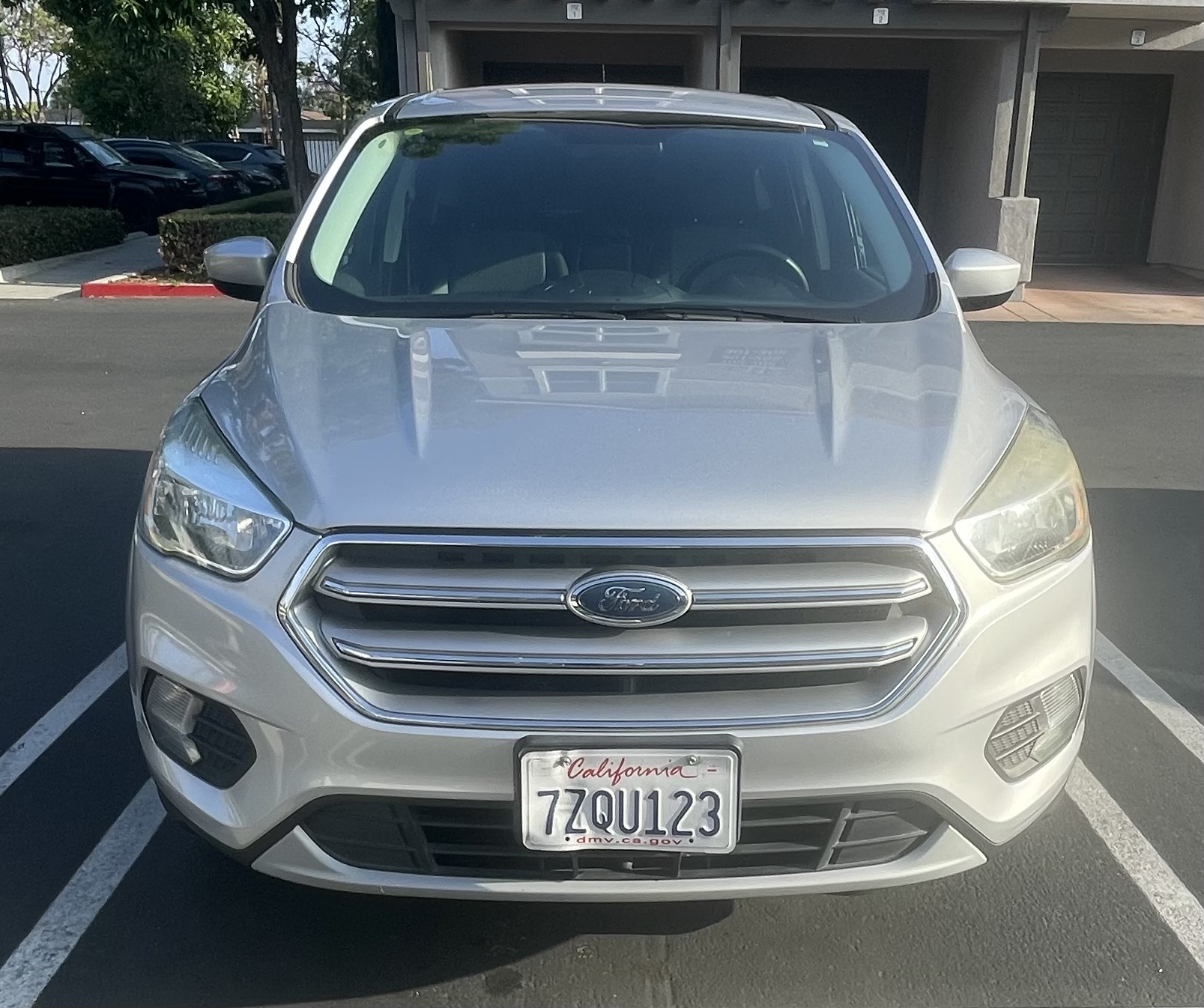 Used 2017 Ford Escape SE FWD image 4