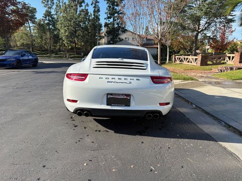Used 2013 Porsche 911 Carrera S image 4