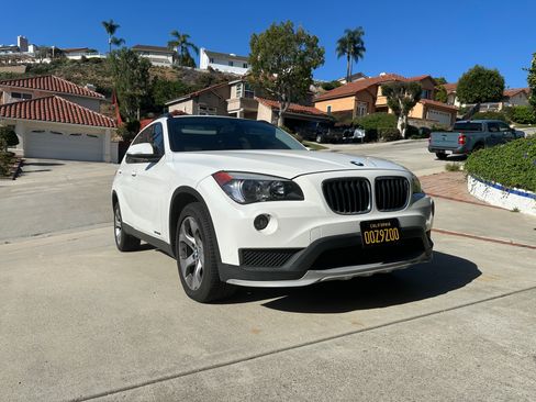 Used 2015 BMW X1 sDrive28i image 1