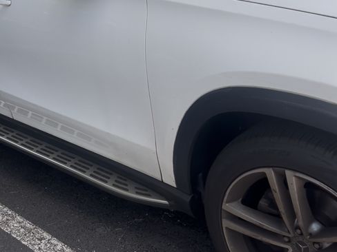 Used 2022 Mercedes-Benz GLE 350 4MATIC image 4