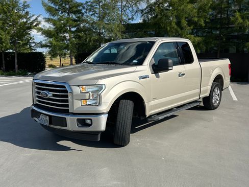 Used 2017 Ford F150 XLT w/ Equipment Group 301A Mid RWD image 2