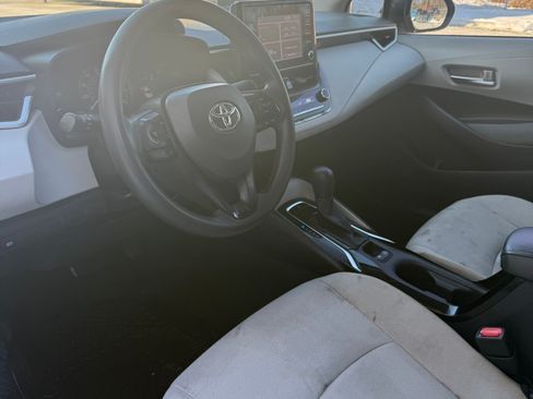 Used 2020 Toyota Corolla L image 11