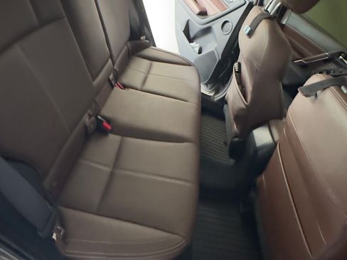 Used 2018 Subaru Forester 2.5i Touring w/ Popular Package #2 image 5