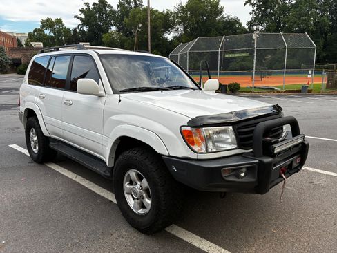 Used 1999 Toyota Land Cruiser AWD/4WD image 2