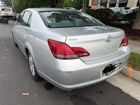 Used 2008 Toyota Avalon XL FWD image 2