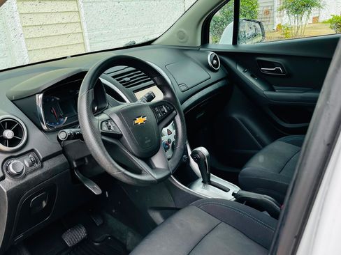 Used 2015 Chevrolet Trax LT w/ LPO, Protection Package AWD/4WD image 13
