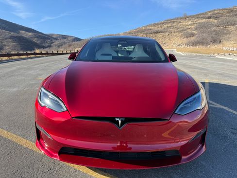 Used 2024 Tesla Model S Plaid image 15