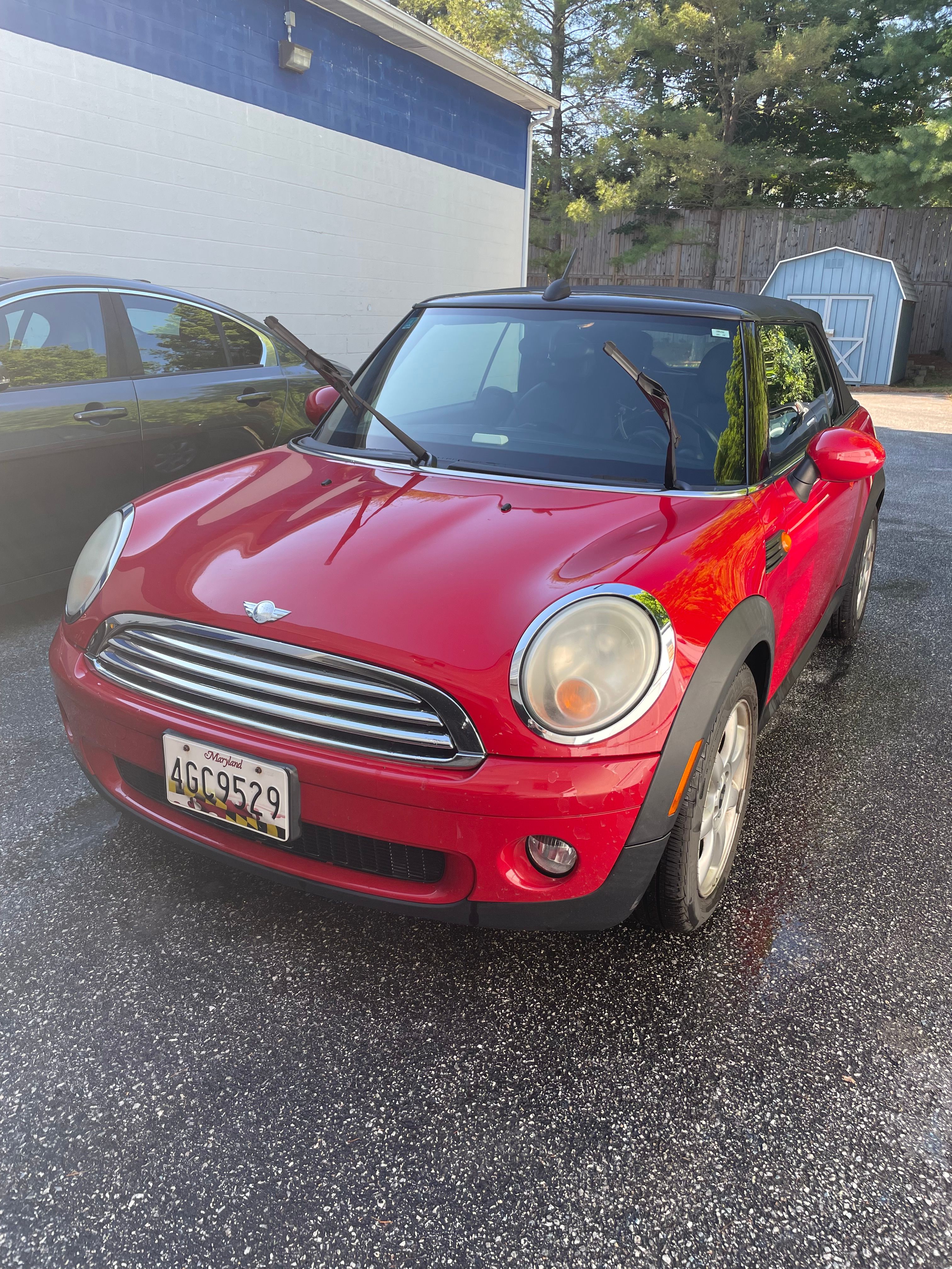 Used 2010 MINI Cooper Convertible FWD image 1