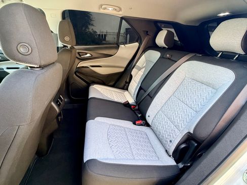 Used 2023 Chevrolet Equinox LS w/ LS Convenience Package FWD image 14