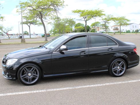 Used 2008 Mercedes-Benz C 300 Sedan image 5
